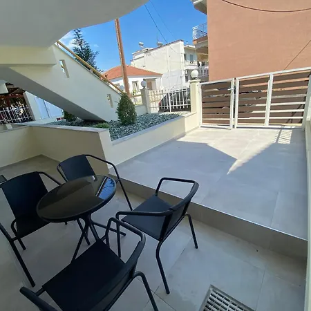 Nikol's 2 Néa Péramos